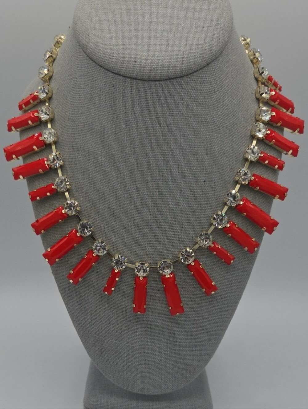 5 for $25! Amrita Singh Red Statement Crystal Fringe Necklace